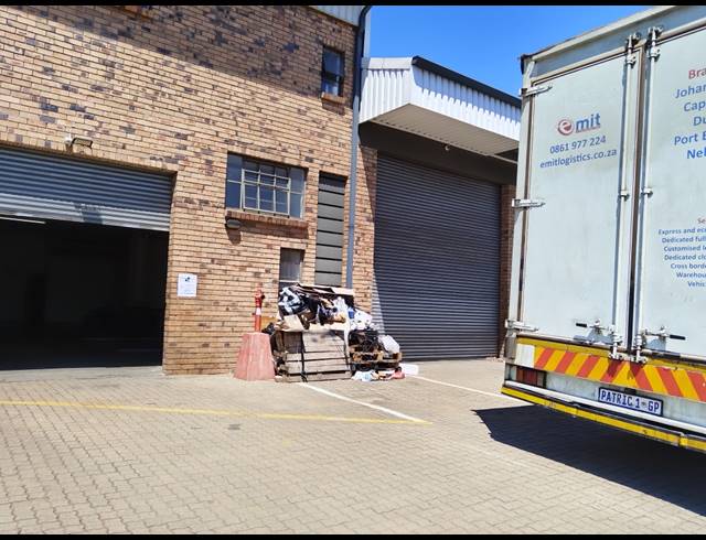 136M² WAREHOUSE TO LET IN NELSPRUIT CENTRAL